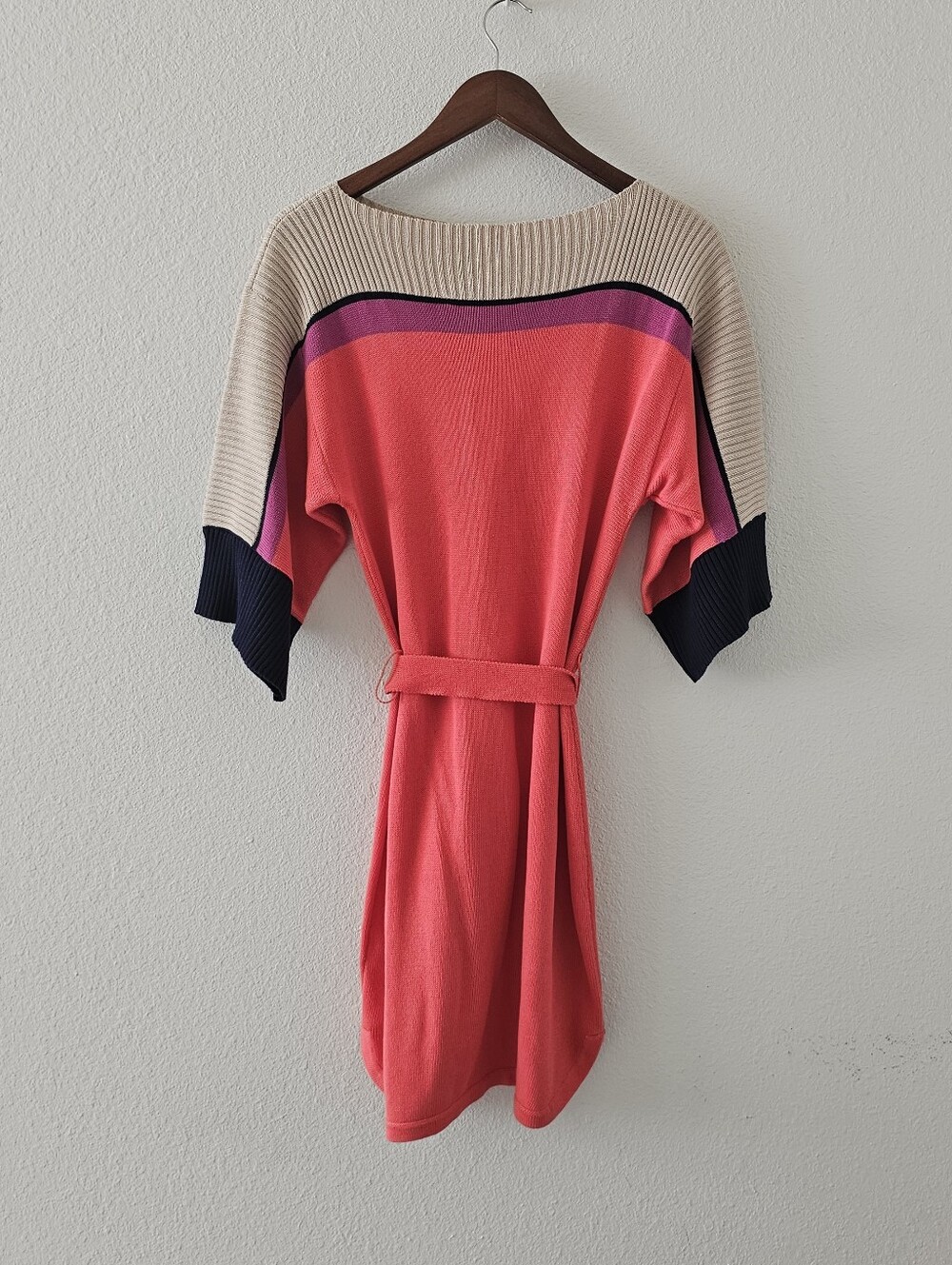 Trina Turk Knit Dress Size 0/XS? Colorblock Salmon Mauve Tan Tie Waist Boatneck - Picture 7 of 12